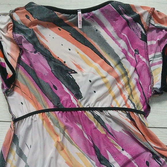 *💖 NWOTPink Low V cut, tunic - Picture 11 of 11